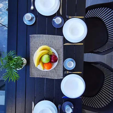 Apartman Pine Políhrono