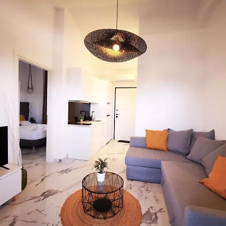 Apartamento Pine Polychrono