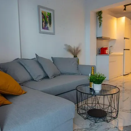 Pine Apartment