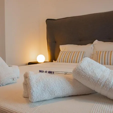 Apartman Pine Políhrono