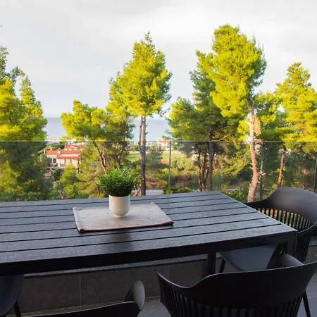 Apartment Pine Polychrono