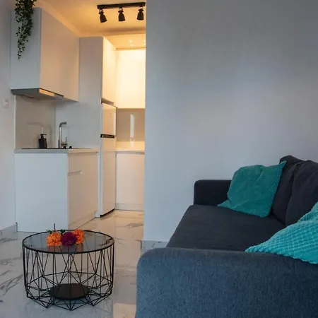Pine Apartment